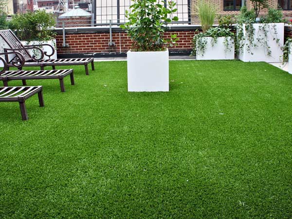 roof landscaped with synlawn