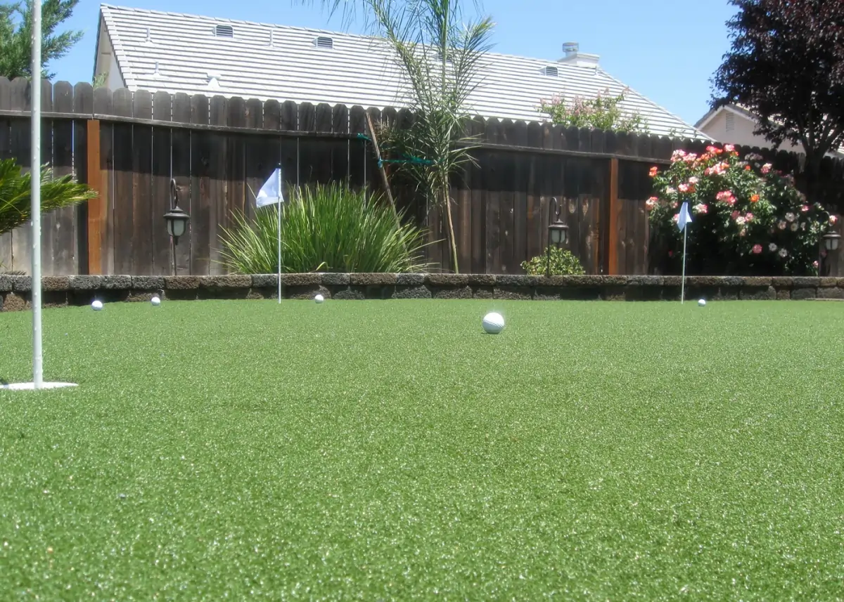 golf putting green