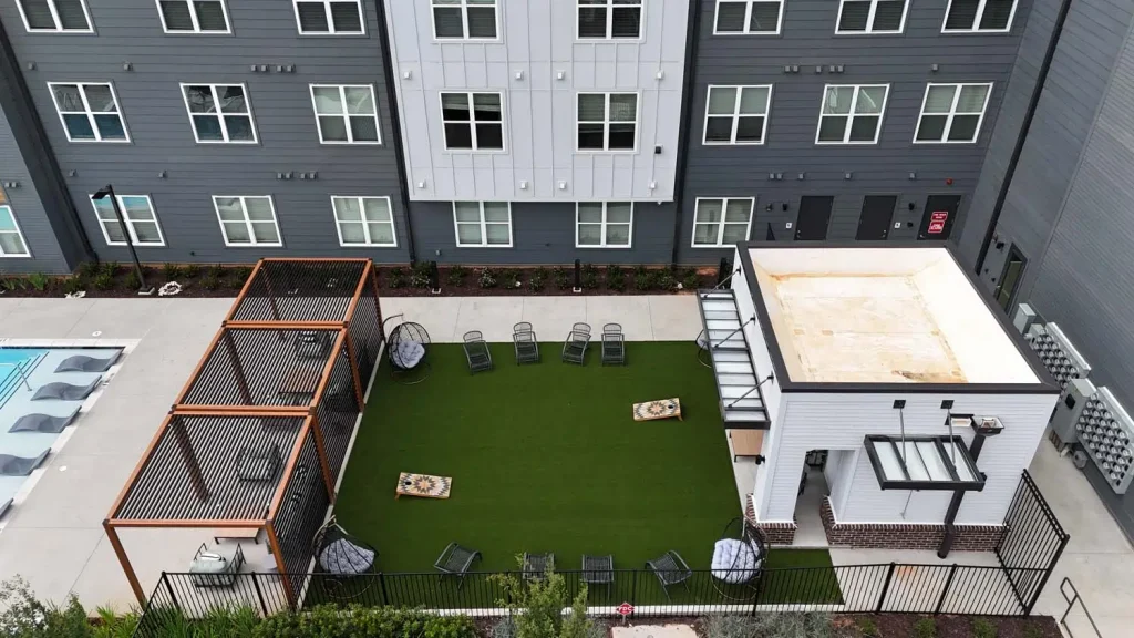 Artificial grass lawn installed by SYNLawn