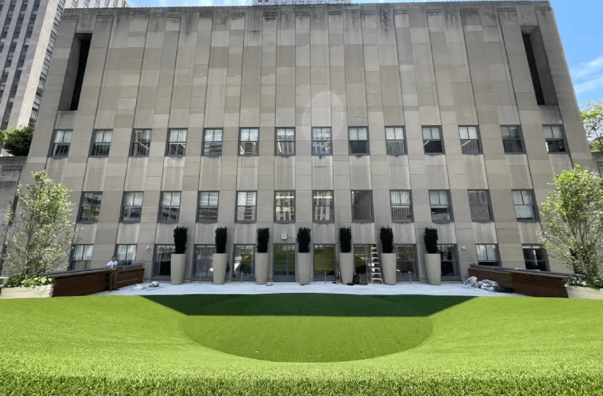 Artificial grass government building installation from SYNLawn