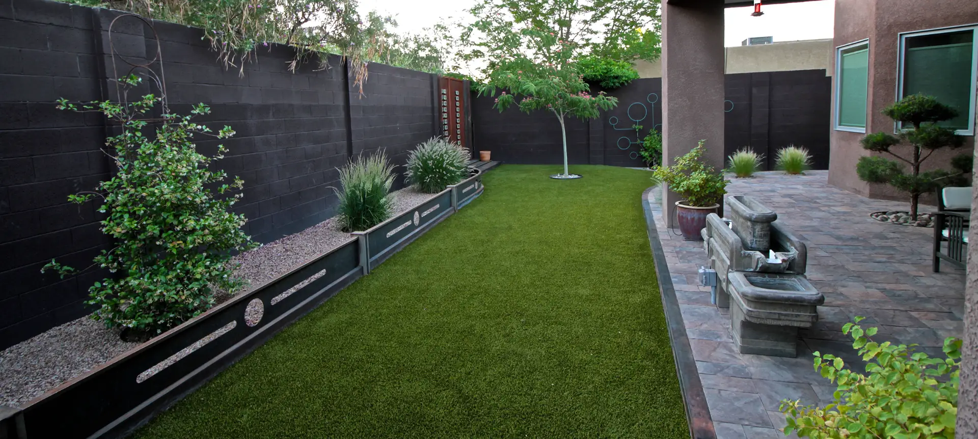 wholesale-faq-turf-bg-img