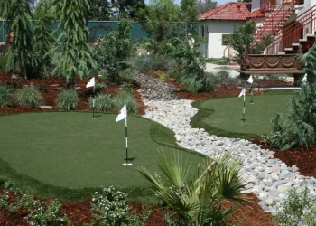 putting-green-gal-synlawnca-2